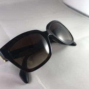 PRADA sunglass